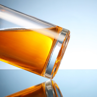 500 ml/650 ml/700 ml/750 ml/800 ml/Επεξεργασμένη γυάλινη φιάλη ουίσκι για βότκα τζιν και κρασί φρούτων