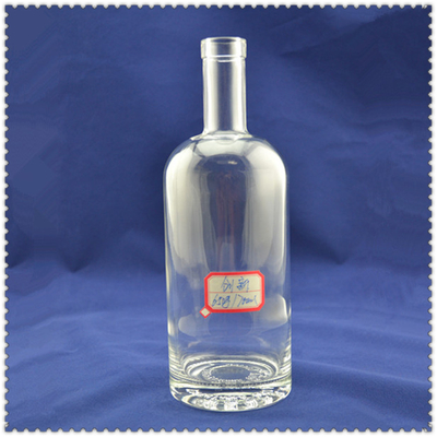 750 ml μπουκάλι βότκας με παγωμένη υφή και υλικό από κρυστάλλινο λευκό γυαλί