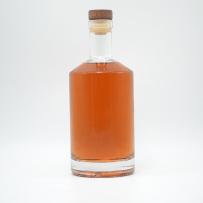 750 ml μπουκάλι βότκας με παγωμένη υφή και υλικό από κρυστάλλινο λευκό γυαλί