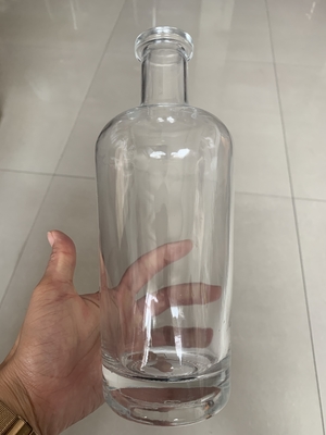 Βασικό υλικό Κρυστάλλινο γυαλί 500 ml 700 ml Κενό μπουκάλι κρασιού με φελλό