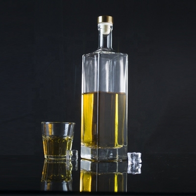 500 ml 750 ml 1000 ml Καθαρό τζιν ρούμι ουίσκι γυάλινο μπουκάλι με φελλό