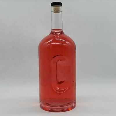 700 ml κενό ματ μαύρο τετραγωνικό σχεδιασμό μπράντυ αλκοόλ βότκα τζιν μπουκάλια με δωρεάν δείγμα