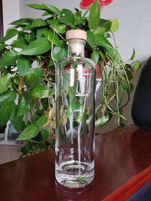 Εκτύπωση λογότυπου πελάτη 750 ml διαυγές παγωμένα γυάλινα μπουκάλια για οινοπνευματώδη αλκοόλ ουίσκι τζιν βότκα