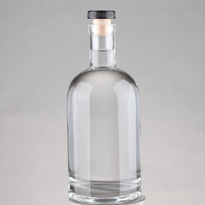 Κρυστάλλινο λευκό 500ml 700ml 750ml Super Flint γυαλί κενό ρούμι καθαρό μπουκάλι οινοπνεύματος σχεδιαστής