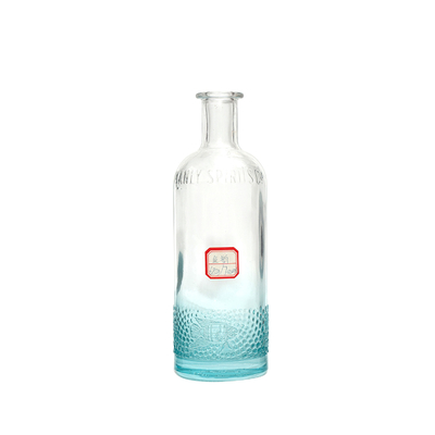 Ρουμ Τεκίλα Cube Patron Πιείτε σε γυάλινο μπουκάλι 750 ml με λευκό ψεκασμό χρώματος