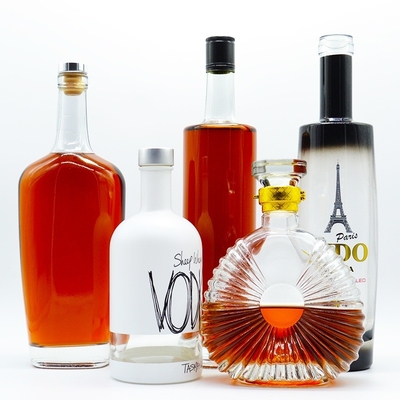 Προσαρμοσμένο 1000ml 750ml 700ml 500ml γυάλινο μπουκάλι για ποτά Βότκα Τζιν Ουίσκι Πρότυπο CE