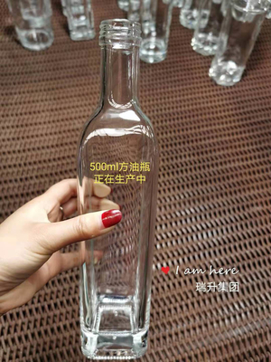 Διαφανές κενό 750 ml μπουκάλι γυαλιού βότκας με σφραγίδα τύπου φελλού/βίδα/γκουάλα