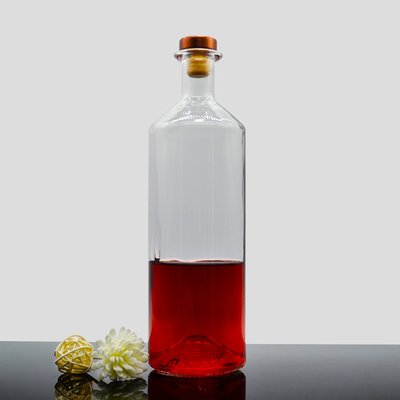 750 ml 700 ml Custom Glass Whiskey Vodka Flask με τυποποιημένο TUV και θερμή σφραγίδα