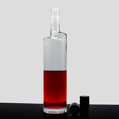 750 ml 700 ml Custom Glass Whiskey Vodka Flask με τυποποιημένο TUV και θερμή σφραγίδα