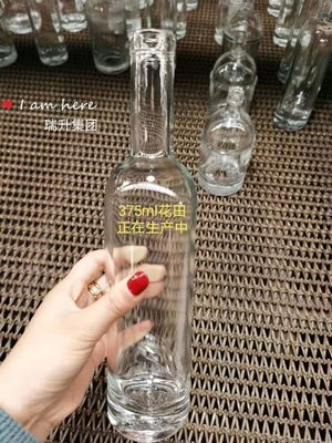 Επικαιροποιημένο λευκό γυάλινο φρεατό 350ml 500ml 700ml 750ml Βότκα Τζιν Ουίσκι Λικέρ γυάλινο μπουκάλι