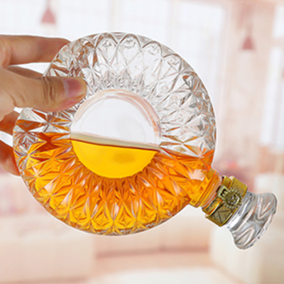 750 ml λευκό υλικό γυαλιού μοναδικό σχήμα κεράσινο κρασί γυάλινο μπουκάλι για οινοπνεύματα στην Ευρώπη