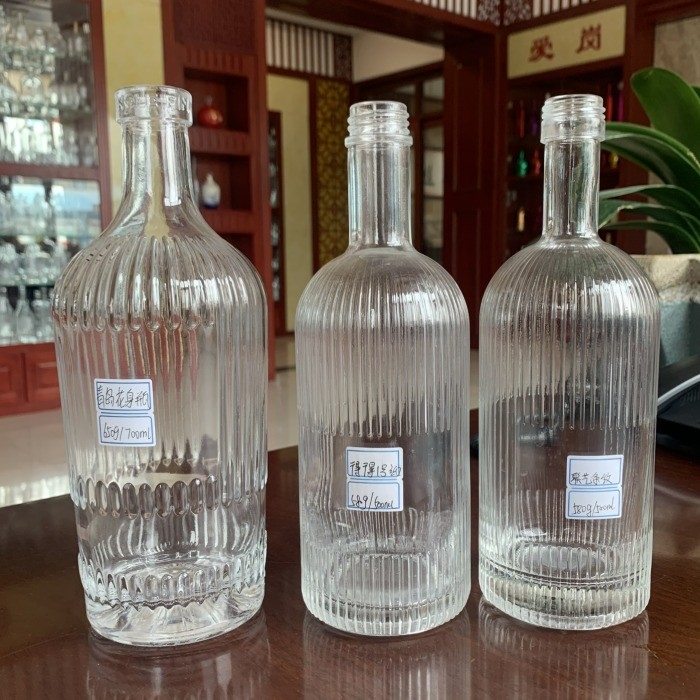 Υλικό γυαλιού υψηλής πυρίτιδας 700ml Χωρίς λαιμό μπουκάλι για ουίσκι 375ml