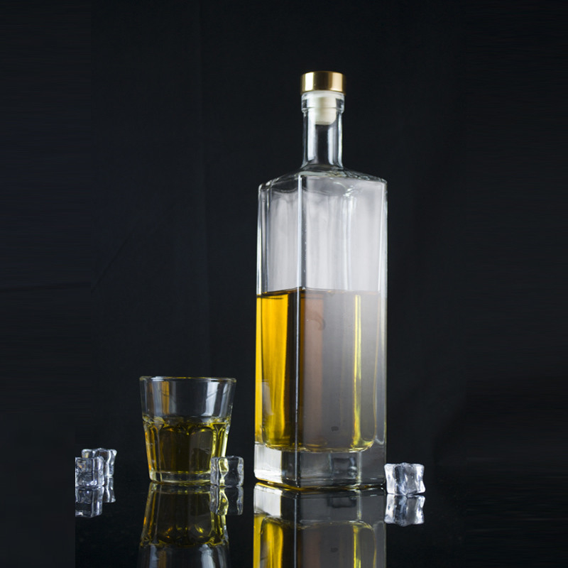 500 ml 750 ml 1000 ml Καθαρό τζιν ρούμι ουίσκι γυάλινο μπουκάλι με φελλό