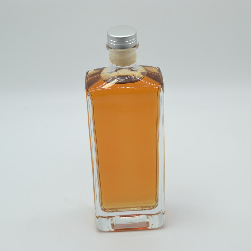 Υλικό γυαλιού υψηλής πυρίτιδας 500 ml Διαυγή κενή λευκή βότκα γυάλινο μπουκάλι με φελλό 750 ml